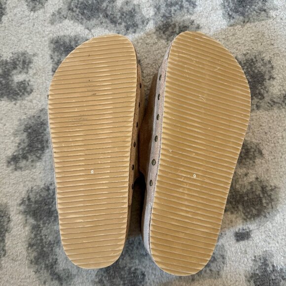 Platform Sandals with Double Buckle - Picture 2 of 4